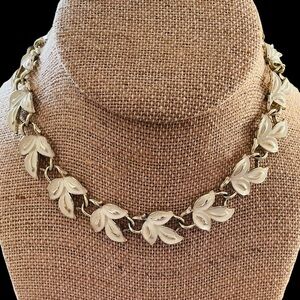 Vintage Signed Coro White Enamel And Silver Tone Leaf Necklace
